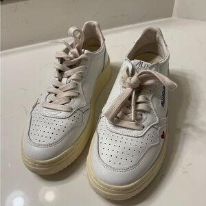 White and Cream Women's Sneakers